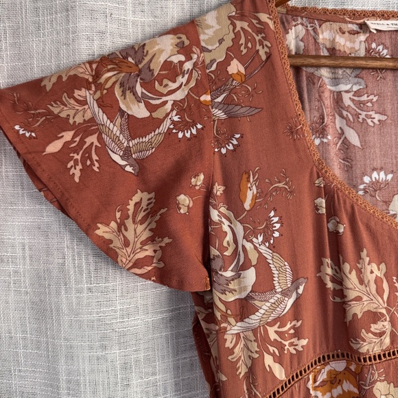 SPELL Rosa Garden Party Floral Bird Print Short Sleeve Midi Dress Camel Size L - Picture 3 of 11